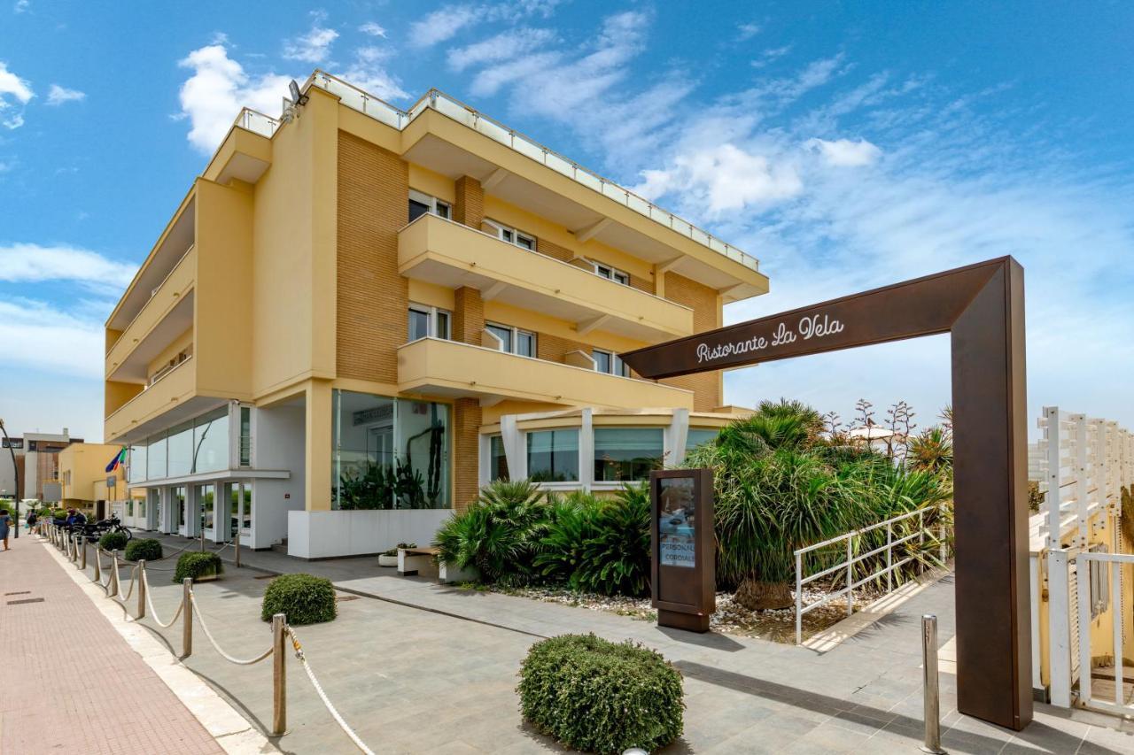 Hotel Miramare Latina Exterior foto