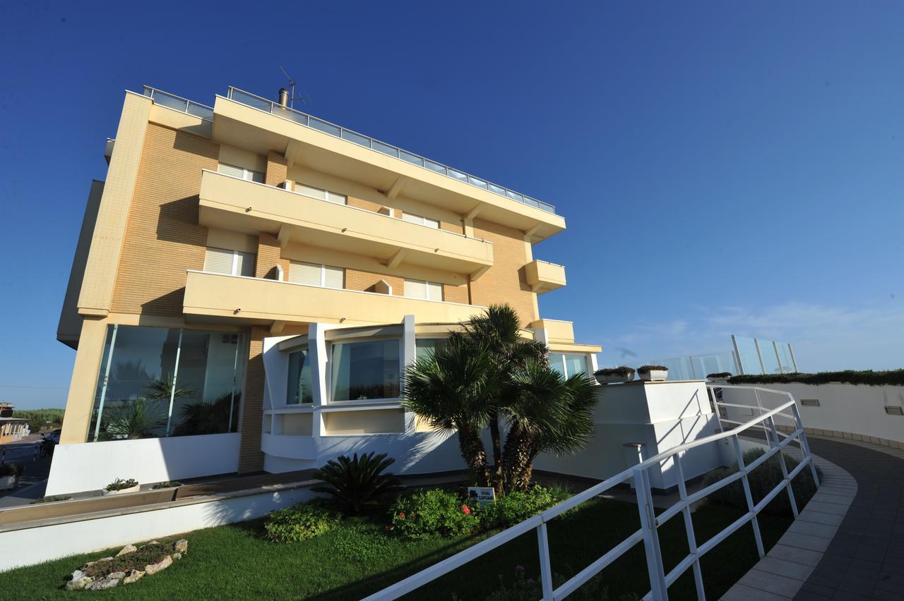 Hotel Miramare Latina Exterior foto