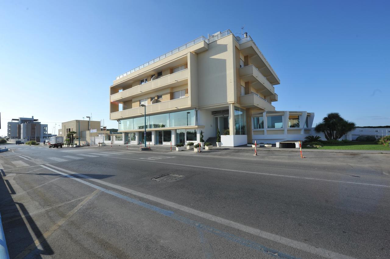 Hotel Miramare Latina Exterior foto
